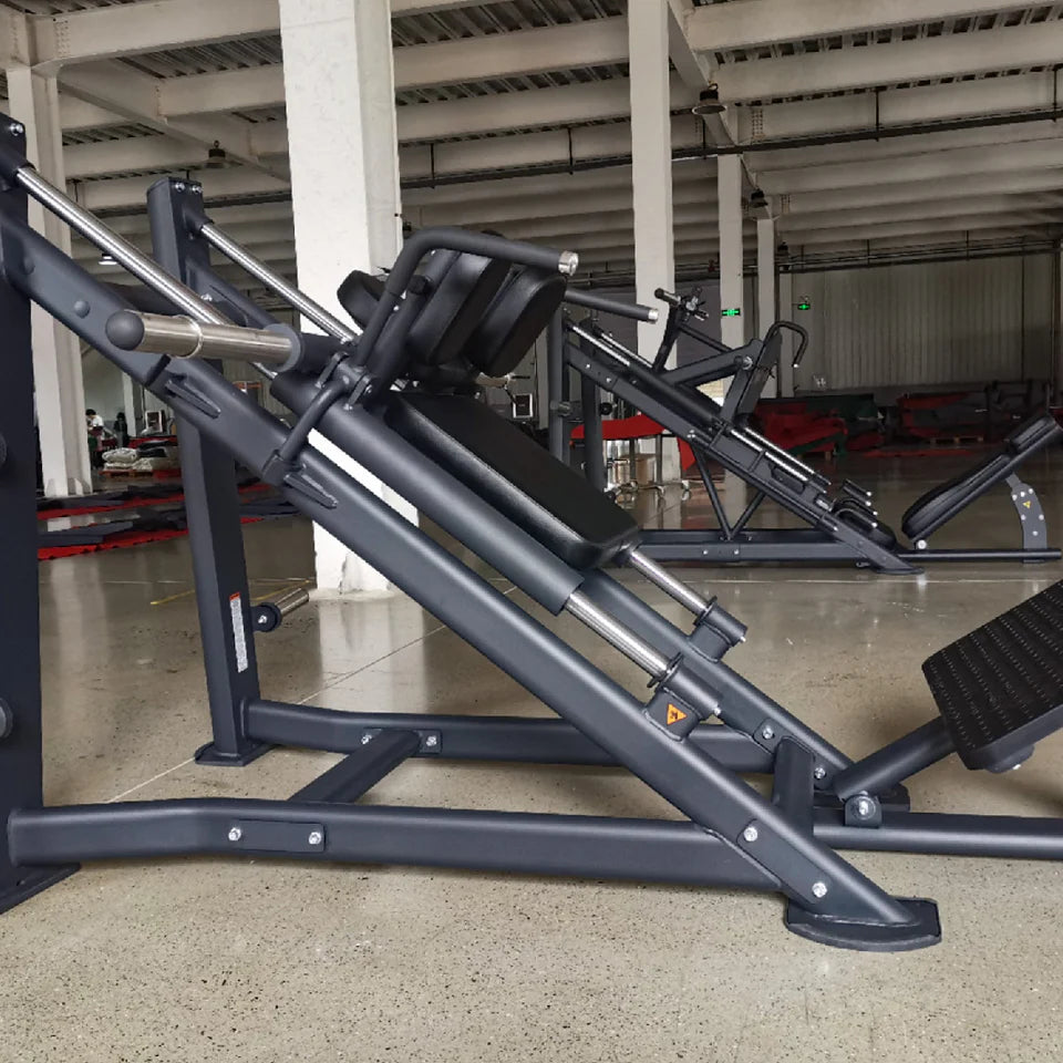 Hack Squat | Plate Loaded